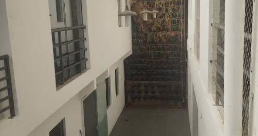 Salão comercial á venda com 450m² de terreno no bairro Jardim - Santo André/SP