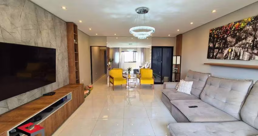 Sobrado à venda 3 quartos 1 suíte 4 vagas Curuçá - Santo André - SP
