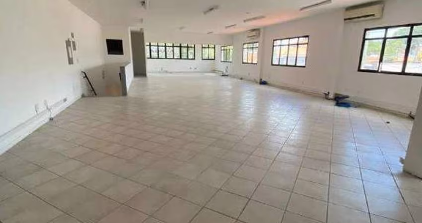 Prédio Comercial com 750 m² e 8 banheiros - Jabaquara/SP.