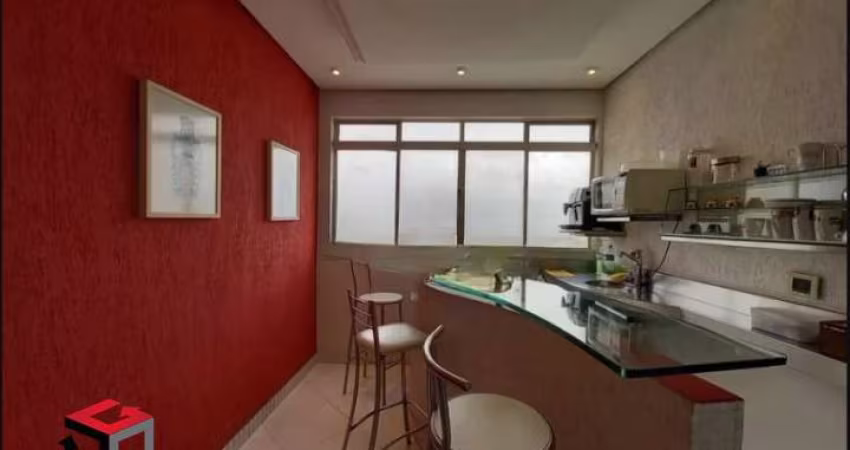 Prédio a venda na Aclimação com 372m² construídos.