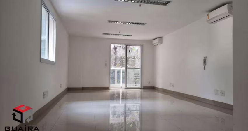 Sala Comercial em Cerqueira César com 38m²