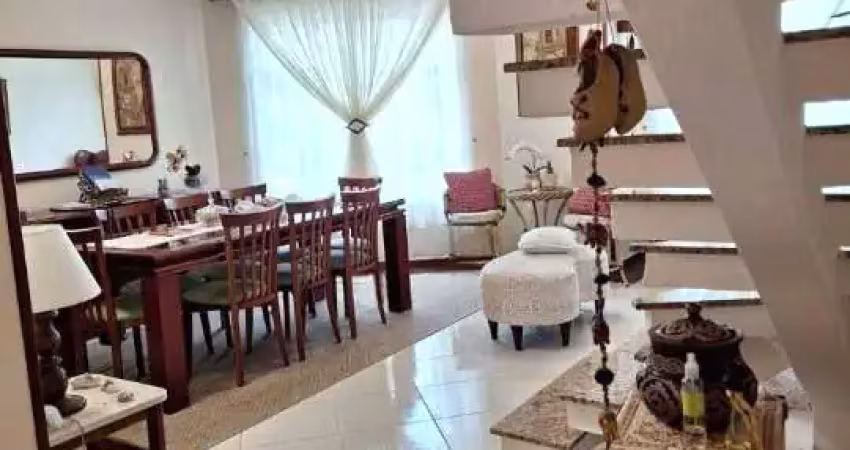 Sobrado a venda, 3 quartos, 1 suíte, 3 vagas. Valparaíso- Santo André.