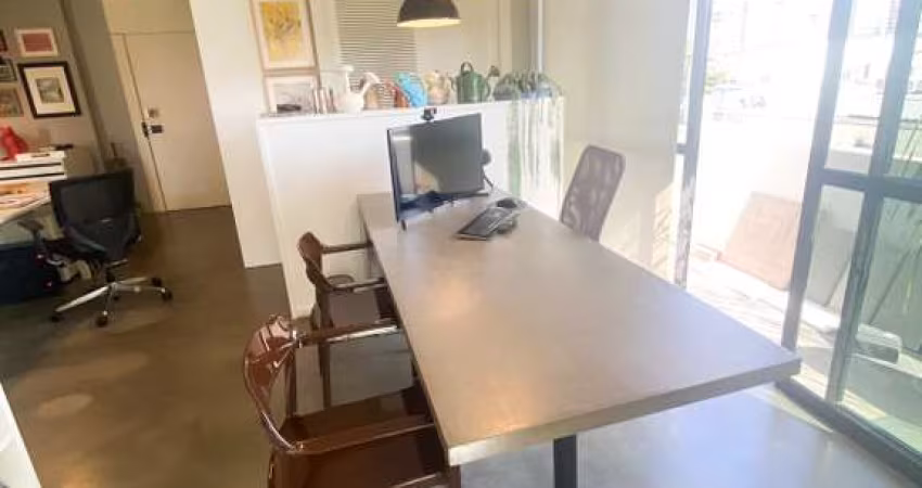 Ótima sala comercial á venda na Vila Nova Conceição
