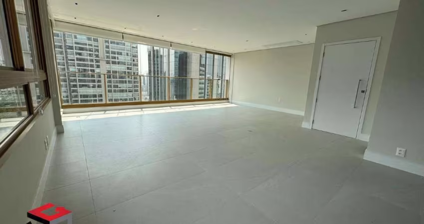 Apartamento para aluguel 3 quartos 3 suítes 2 vagas Itaim Bibi - São Paulo - SP