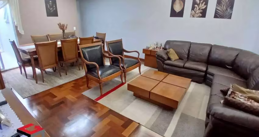 Sobrado à venda 4 quartos 3 suítes 5 vagas Pires - Santo André - SP