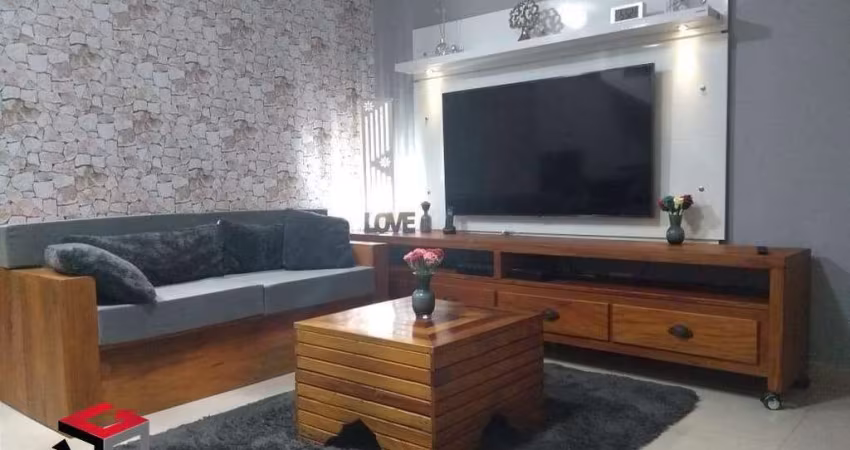 Sobrado à venda 3 quartos 1 suíte 2 vagas Gilda - Santo André - SP