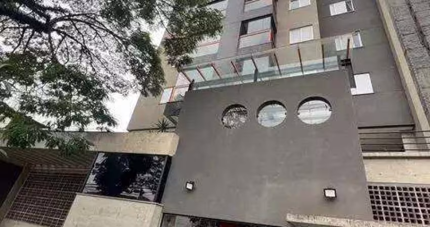 Apto semi mobiliado com varanda Gourmet, 2 quartos 1 suíte e 2 vagas