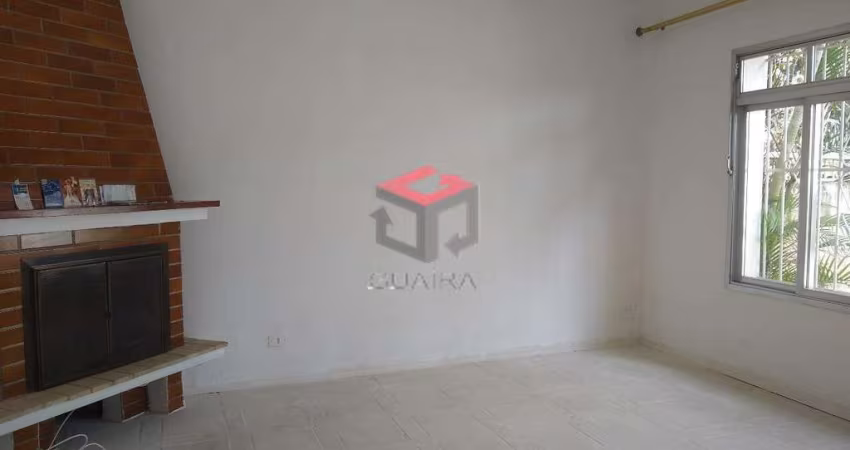 Casa com 300m² terreno e 180m² área interna localizado no Jardim Planalto Paulista em São Paulo- SP.