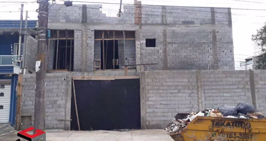 Sobrado à venda 2 quartos 2 suítes 2 vagas Pires - Santo André - SP