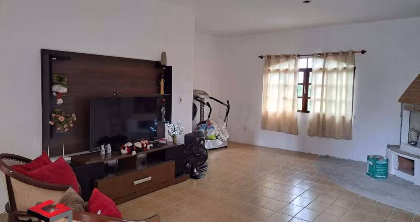 Casa à venda 4 quartos 1 suíte 6 vagas Clube de Campo - Santo André - SP