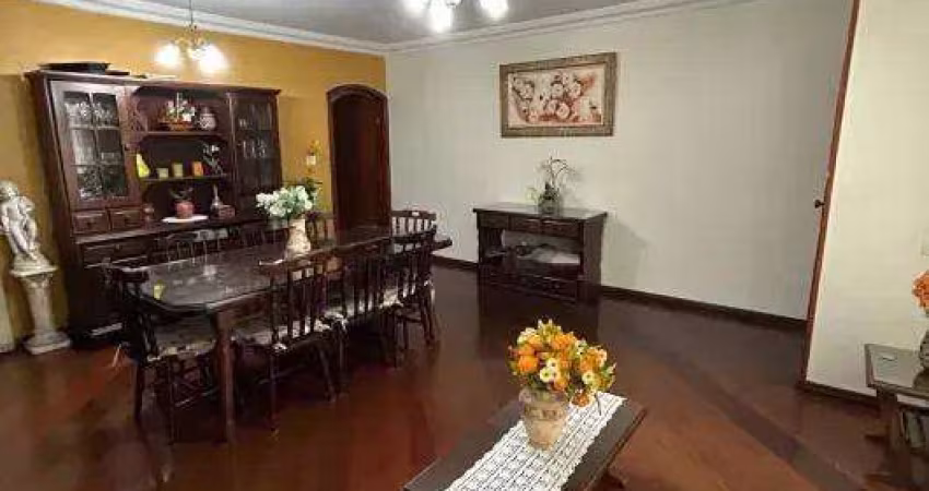 Sobrado à venda 5 quartos 1 suíte 4 vagas Assunção - São Bernardo do Campo - SP