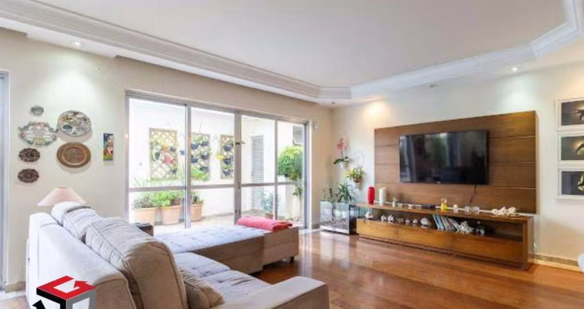 Belíssima casa sobrado á venda com 363m² na Granja Julieta.