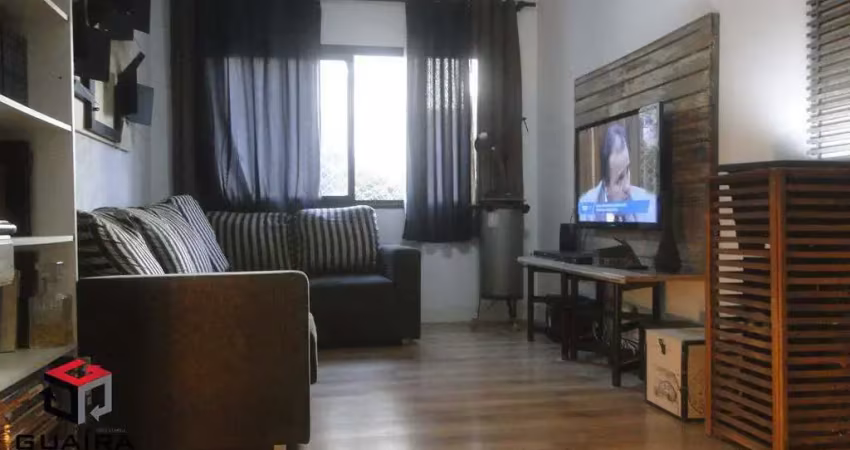Ótimo apartamento á venda com 2 quartos no Cambuci.