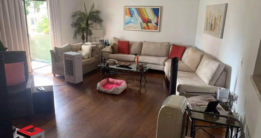 Apartamento em Indianópolis com 178m²