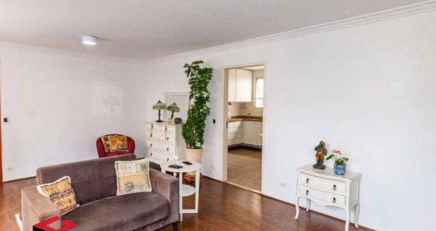 Apartamento em Moema com 105m²