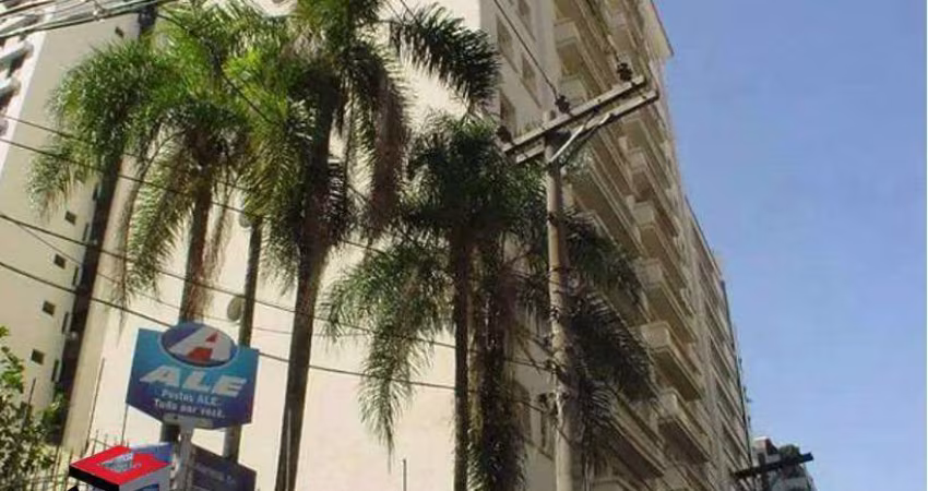 Apartamento em Cerqueira César com 166m²
