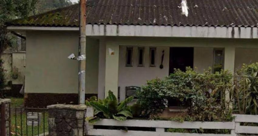 Casa à venda 3 quartos 2 vagas Eldorado - Diadema - SP