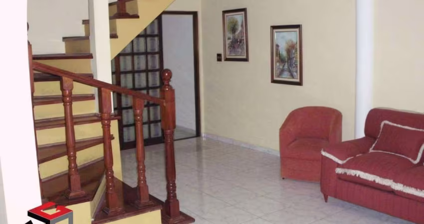 Sobrado à venda 3 quartos 2 suítes 3 vagas Nova Petrópolis - São Bernardo do Campo - SP