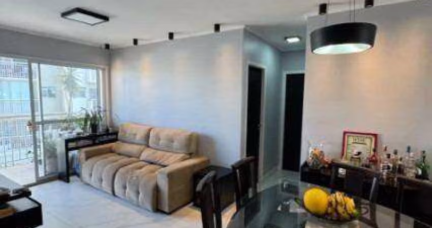 Apartamento em Cambuci com 63m²