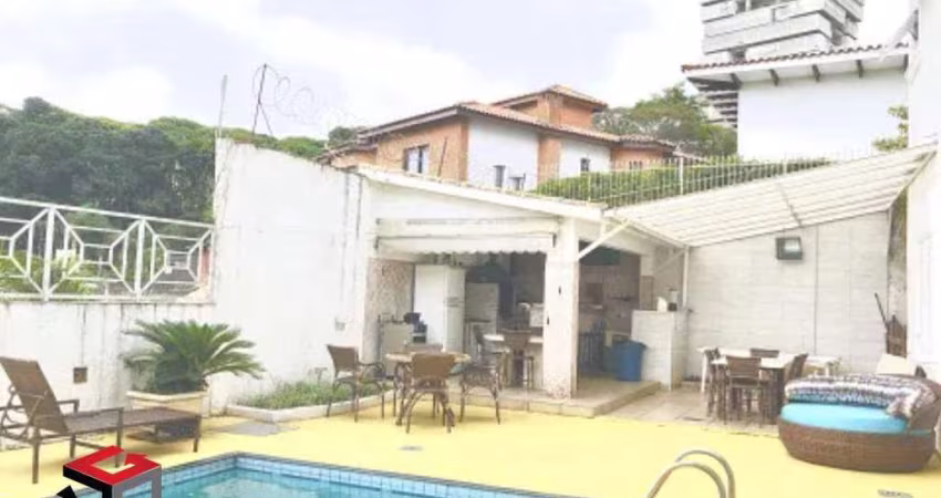 Casa em Vila Ida (Alto de Pinheiros) com 700m²
