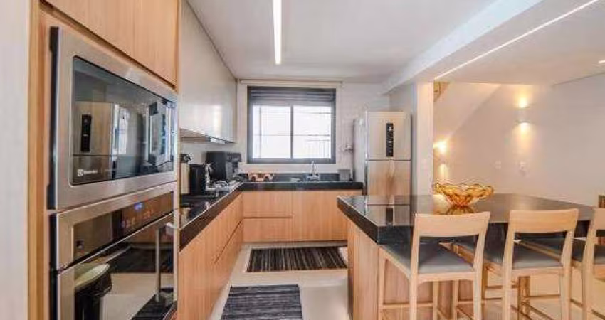 SOBRADO CONDOMINIO FECHADO EM SANTA CECILIA 170m2