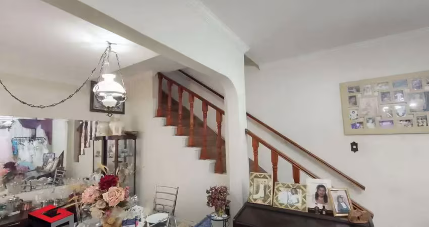 Sobrado á venda 202m² com 2 quartos e 2 vagas no bairro vila luzita - santo andré/sp