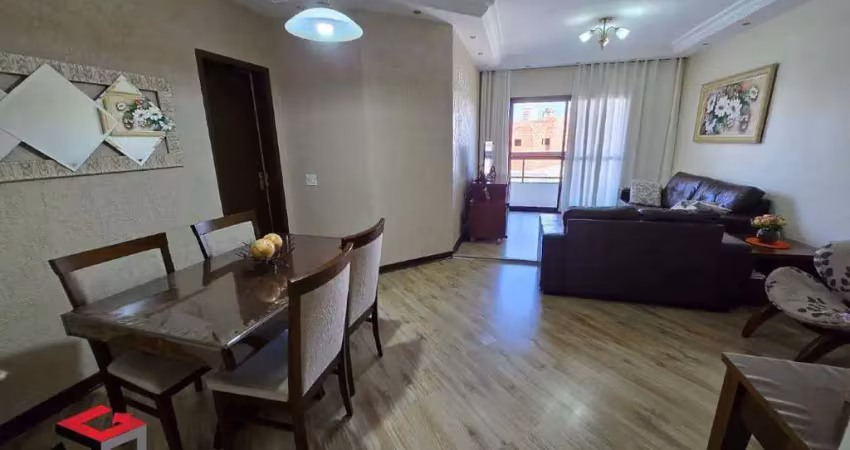 Apartamento de 2 quartos, podendo reverter o closet para um terceiro quarto.