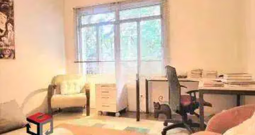 Casa com 2 quartos à venda na Rua Paris, 722, Sumaré, São Paulo