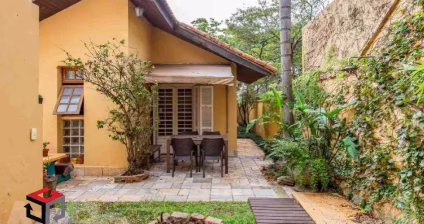 Casa com 3 quartos à venda na Rua Vitorino de Carvalho, 74, Vila Madalena, São Paulo