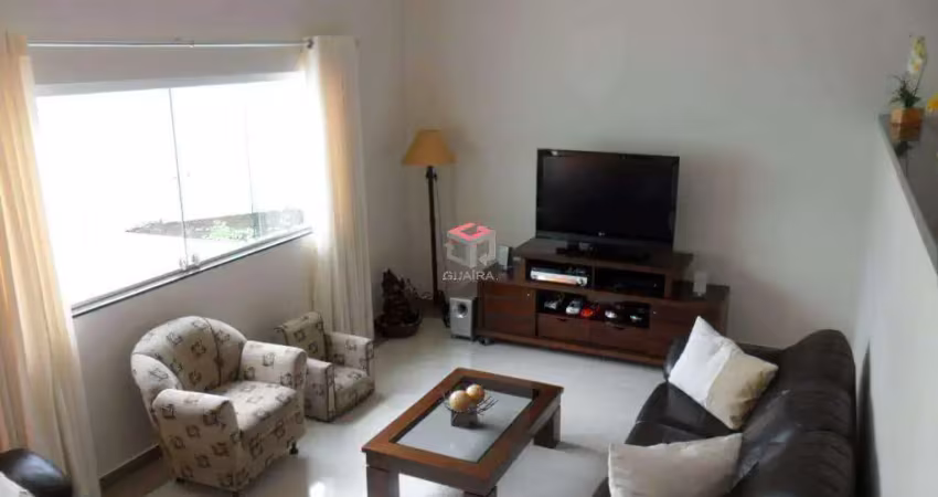 Sobrado à venda 3 quartos 1 suíte 4 vagas Santa Maria - Santo André - SP