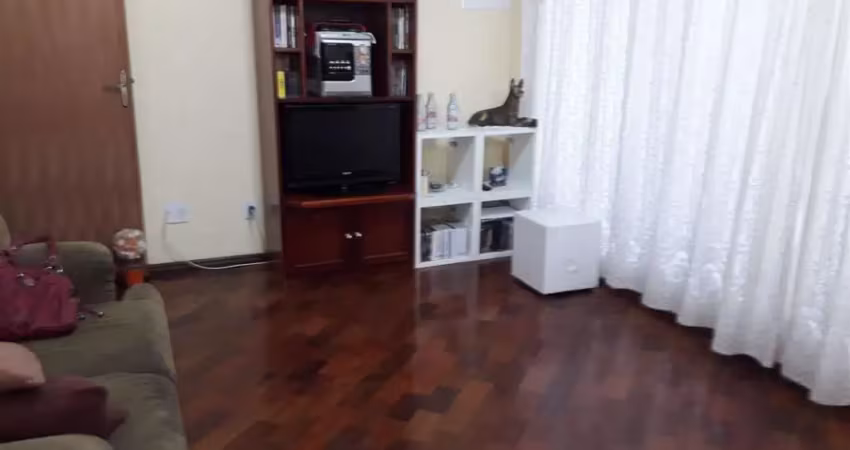 Casa à venda 3 quartos 1 suíte 6 vagas Rudge Ramos - São Bernardo do Campo - SP