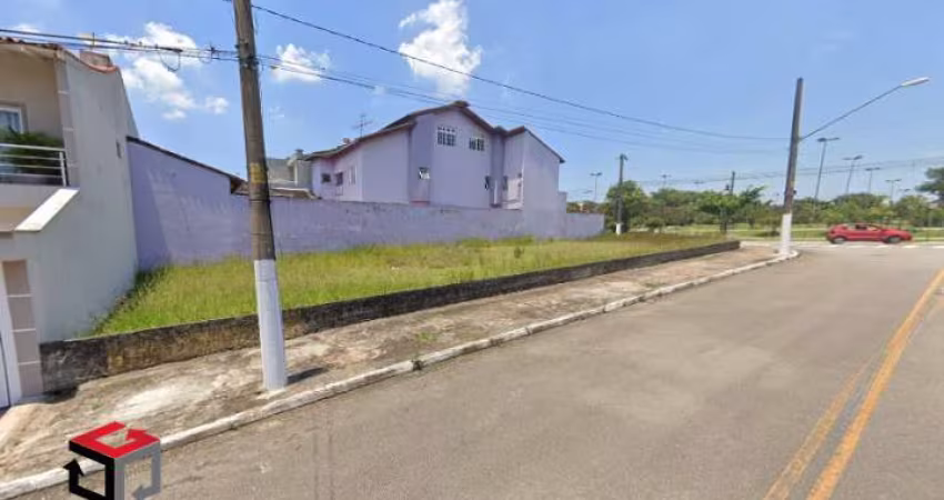Terreno com 428 m² localizado no Parque dos Pássaros em São Bernardo do Campo - SP.