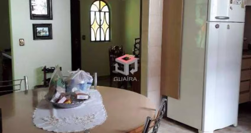 Casa de 240 m² localizada no Centro de São Bernardo do Campo - SP.