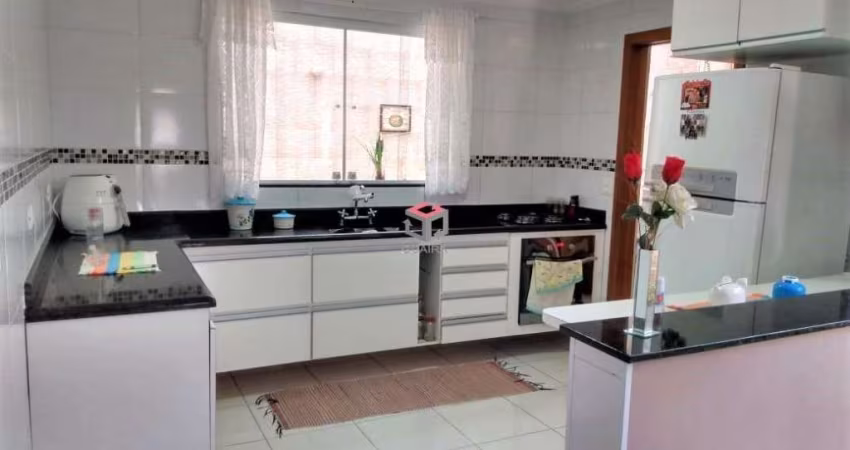 Sobrado à venda 3 quartos 1 suíte 4 vagas Alves Dias - São Bernardo do Campo - SP