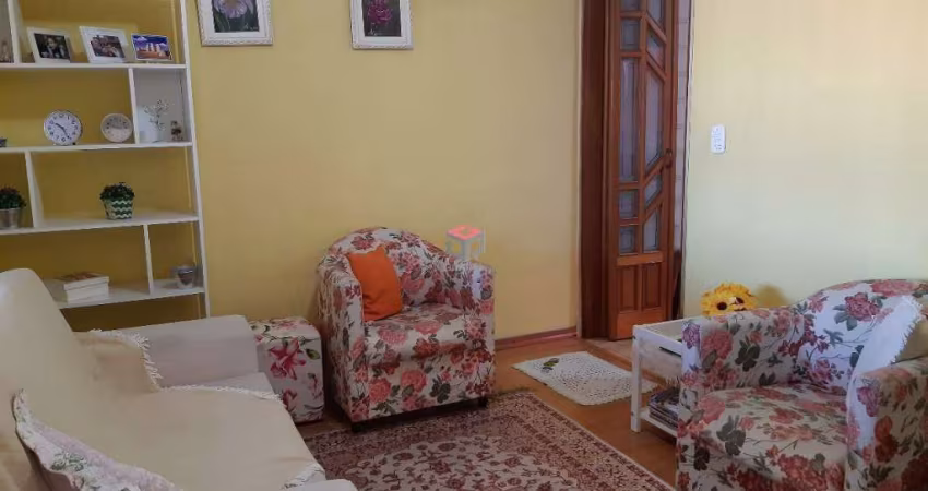 Casa com 150m² localizado no Bairro Guarará em Santo André - SP.