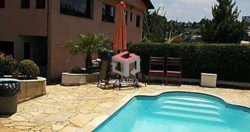Sobrado/Chácara amplo com 1.275 m² com piscina, imóvel localizado no Bairro Batistini em São Bernardo do Campo/SP.