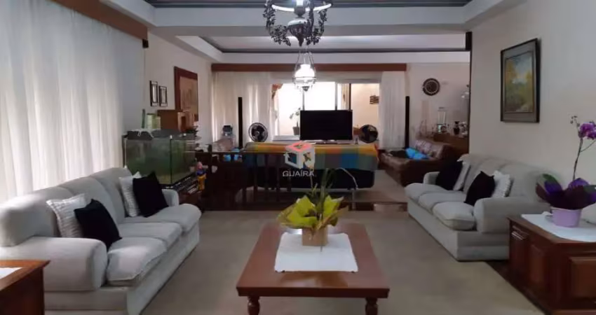 Sobrado de 558 m² localizado no bairro Nova Petrópolis São Bernardo do Campo - SP