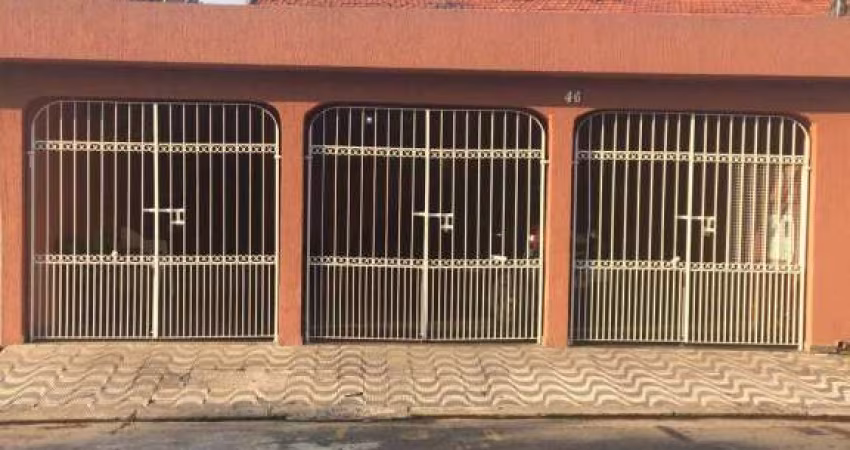 Casa Térrea com 150m², localizada na Vila Guiomar em Santo André- SP