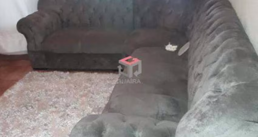Casa Térrea com 140 m² de área útil localizada no Jardim Santo André em Santo André - SP