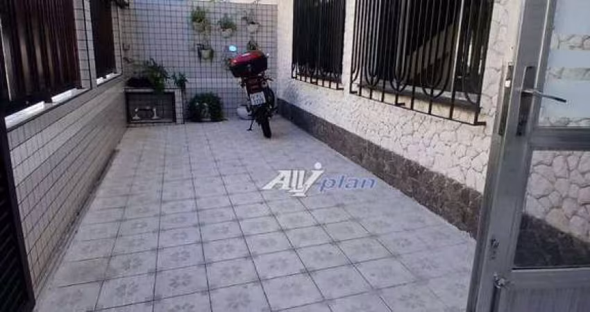 Sobrado com 3 dormitórios para alugar por R$ 4.300/mês - Aparecida - Santos/SP