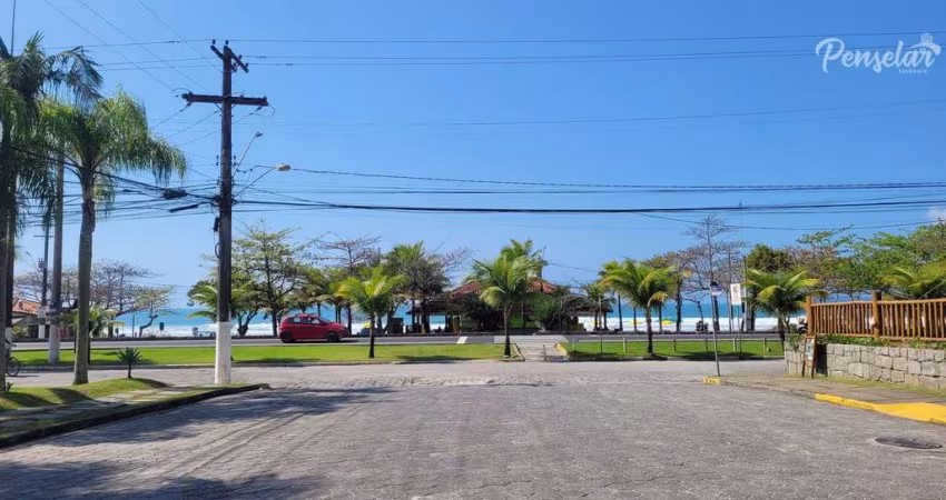 Ubatuba : Apartamento com 2 dormitórios suíte varanda gourmet 2 vagas: Mobiliado