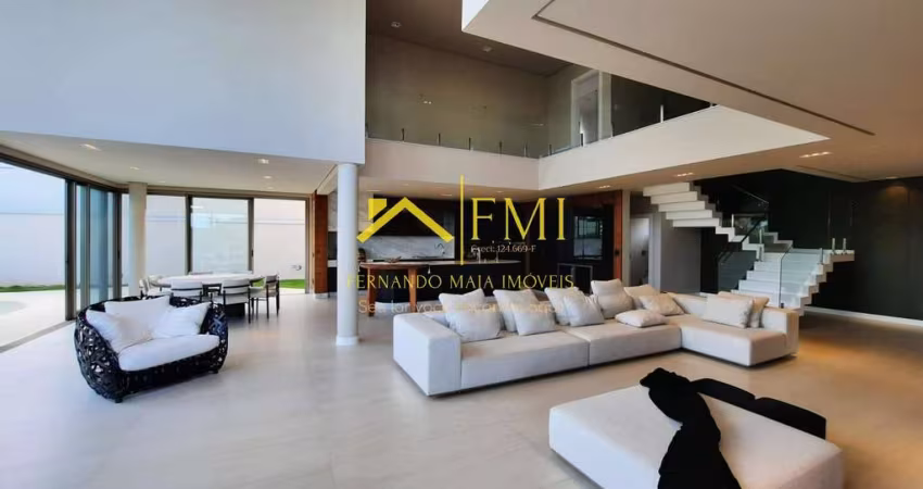 Casa de 480m², 3 suítes e piscina no Alphaville II Urbanova