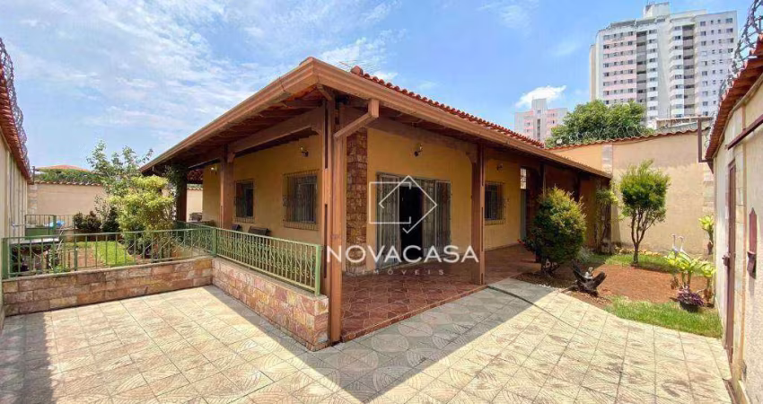 Casa com 3 dormitórios à venda, 147 m² por R$ 870.000,00 - Heliópolis - Belo Horizonte/MG