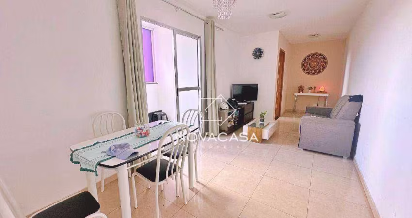 Apartamento com 3 quartos, suíte, varanda e 2 vagas.