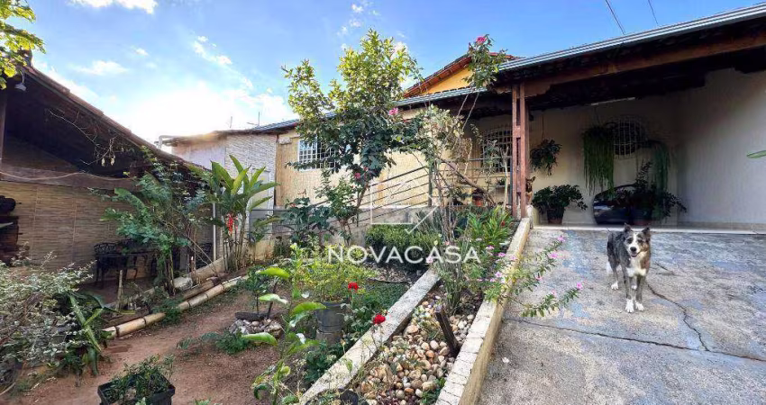 Casa Linear com 3 dormitórios à venda, 194 m² por R$ 700.000 - Copacabana - Belo Horizonte/MG