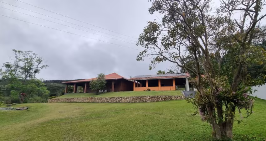 Lindo Sítio em Suzano!! Ótima oportunidade!!!