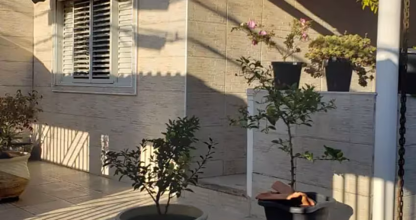 Casa a venda  são matues, fica há 150 da avenida mateo bei ideal para comércio.
