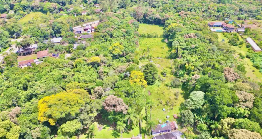 Sitio a venda em mogi das cruzes, ótima localização e topografia
