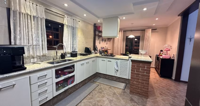 Casa em condomínio,  permuta  por apto Santo André!