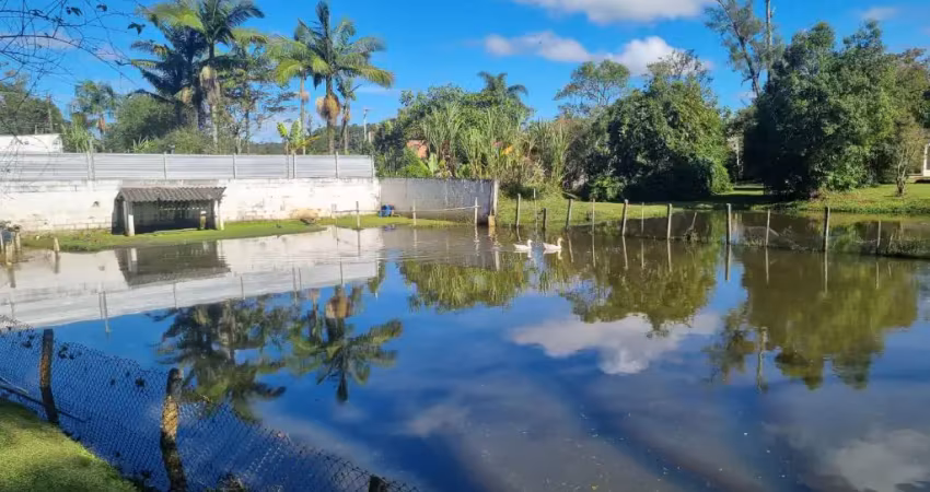Chácara a venda em suzano, ótima localização e topografia,